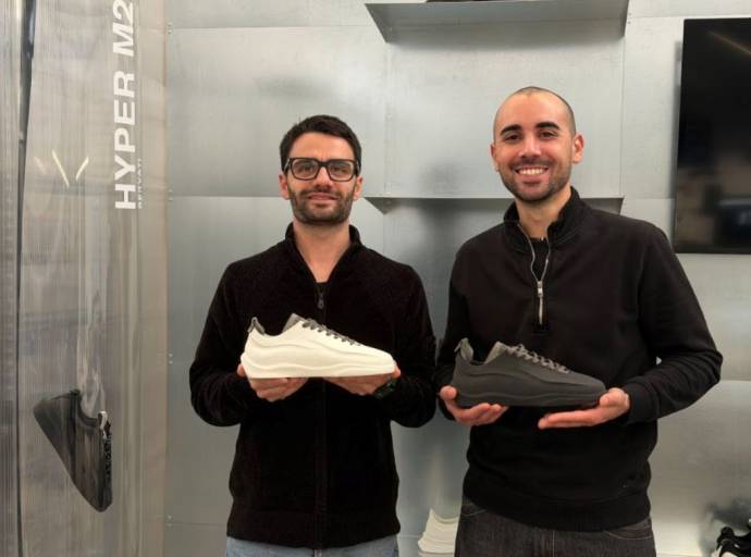 Servati sfida l’industria tradizionale: sneaker su misura prodotte in 8 ore tra stampa 3D e artigianato Made in Italy